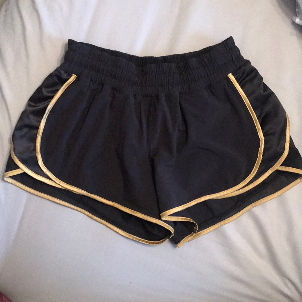 LuluLemon super squad short